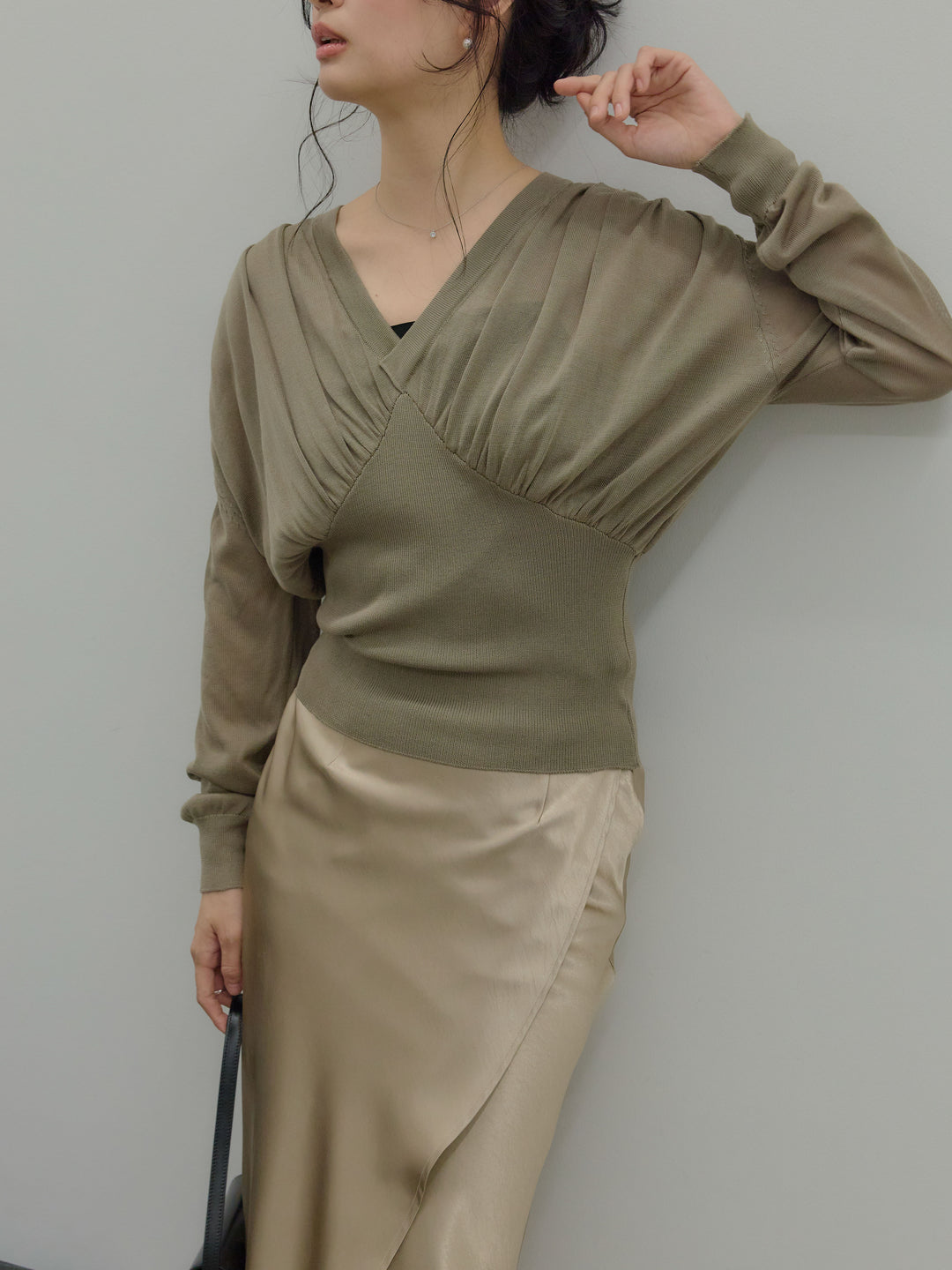 【Essential】Wrap design satin mermaid skirt