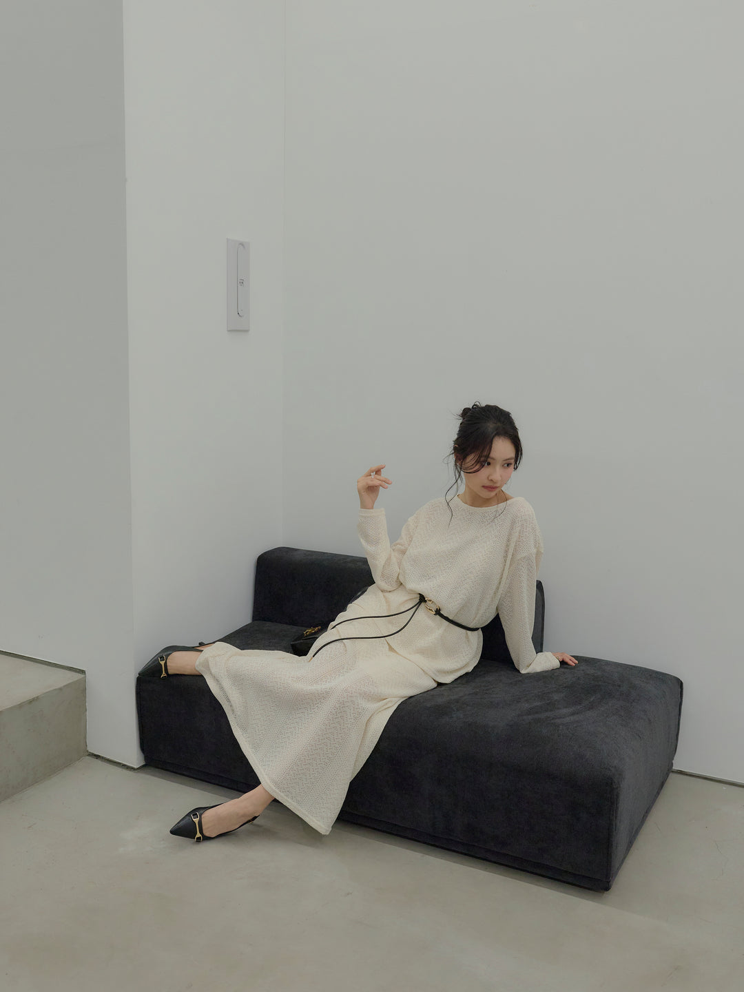 透かし編みプルオーバー&AラインスカートSET UP(ベルト付き)