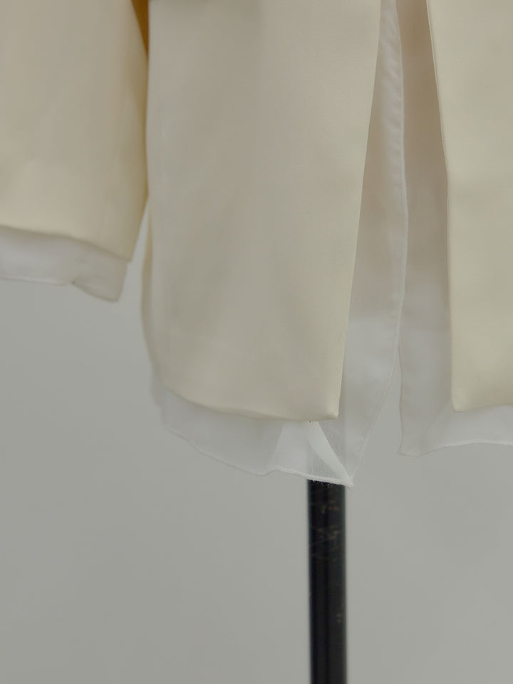 【Essential】Tulle layered over jacket