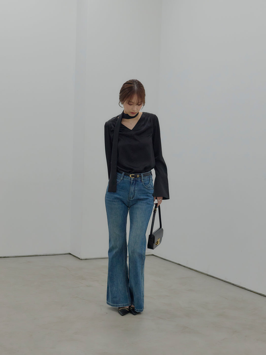 美ラインストレッチフレアデニム