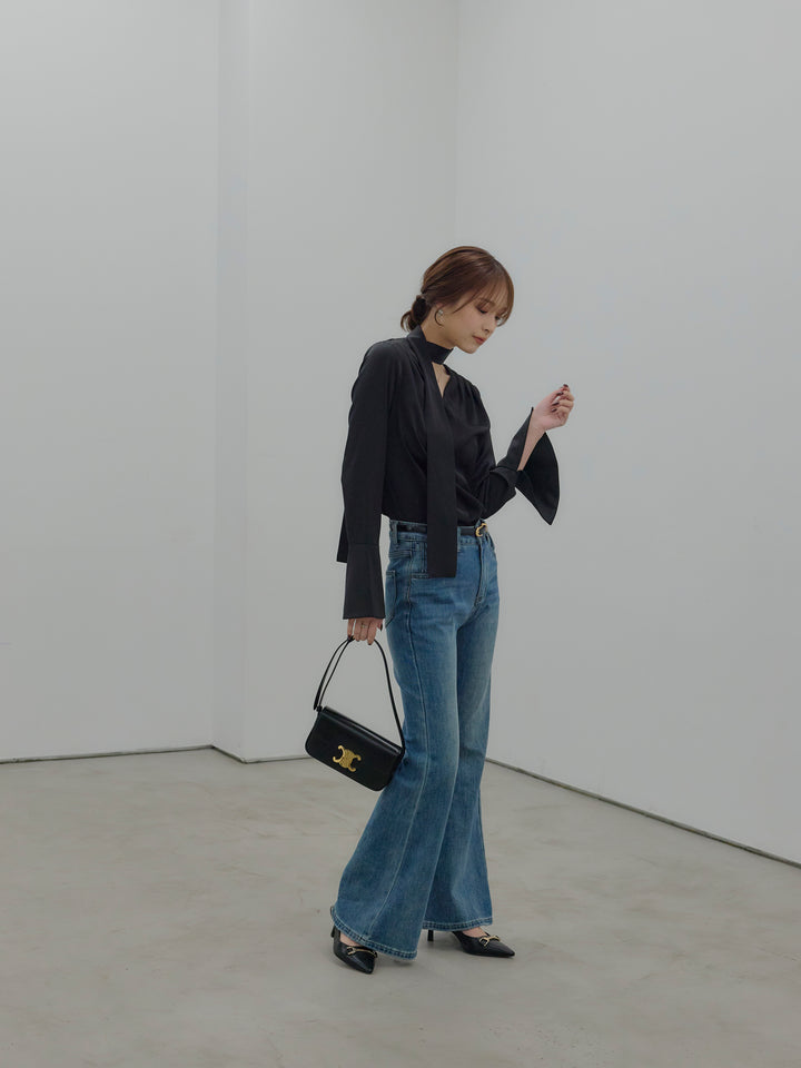 美ラインストレッチフレアデニム