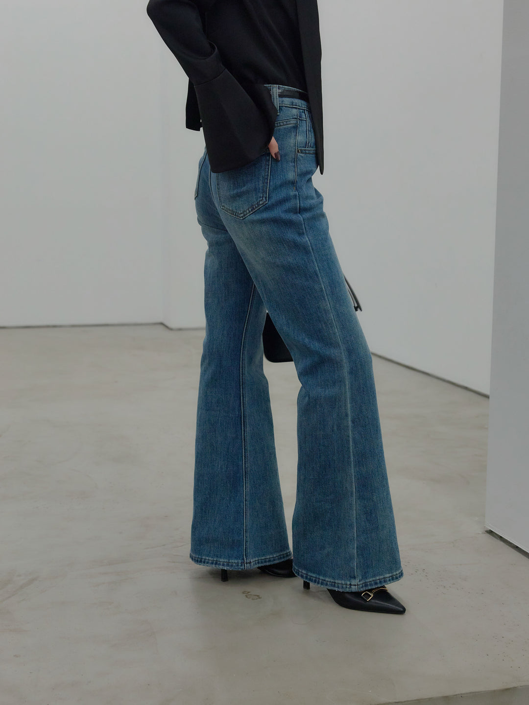美ラインストレッチフレアデニム