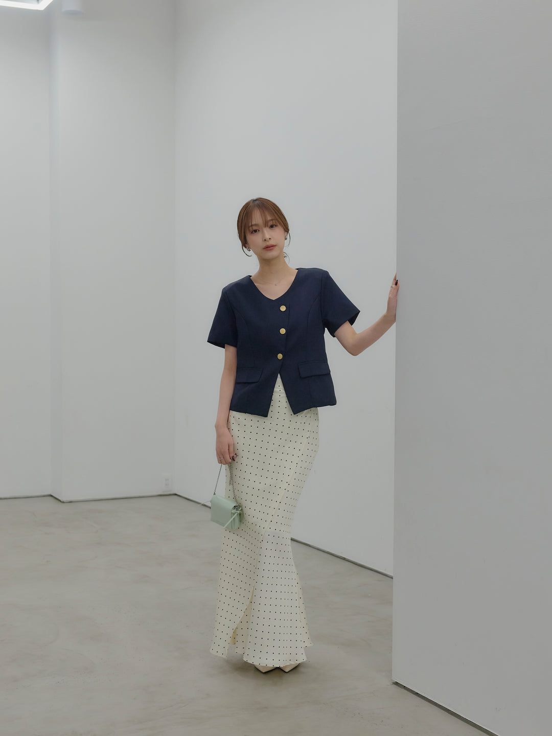 【SET】ゴールドボタンハーフスリーブジャケット+【Essential】Wrap design satin mermaid skirt(2set)