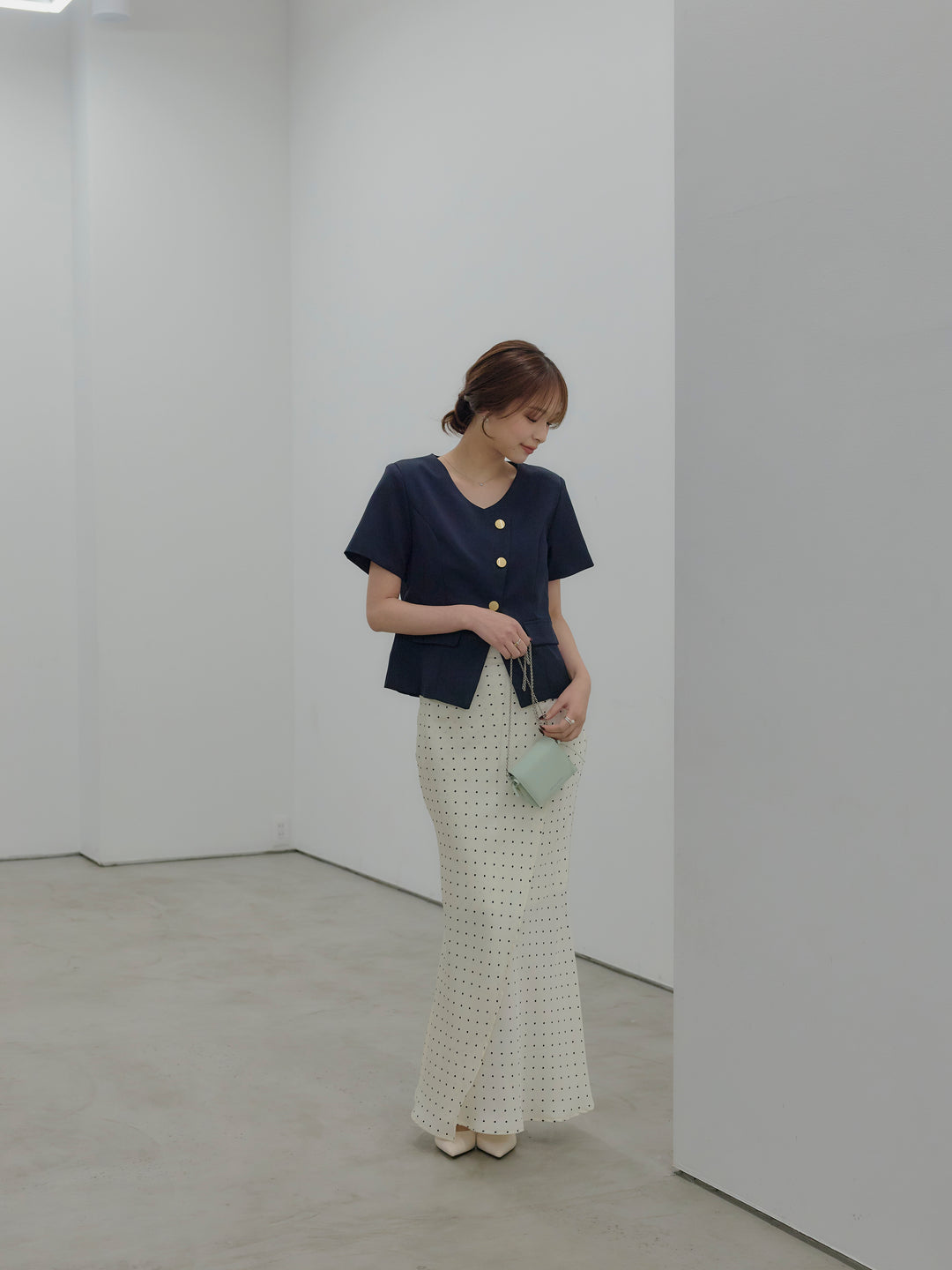 【SET】ゴールドボタンハーフスリーブジャケット+【Essential】Wrap design satin mermaid skirt(2set)