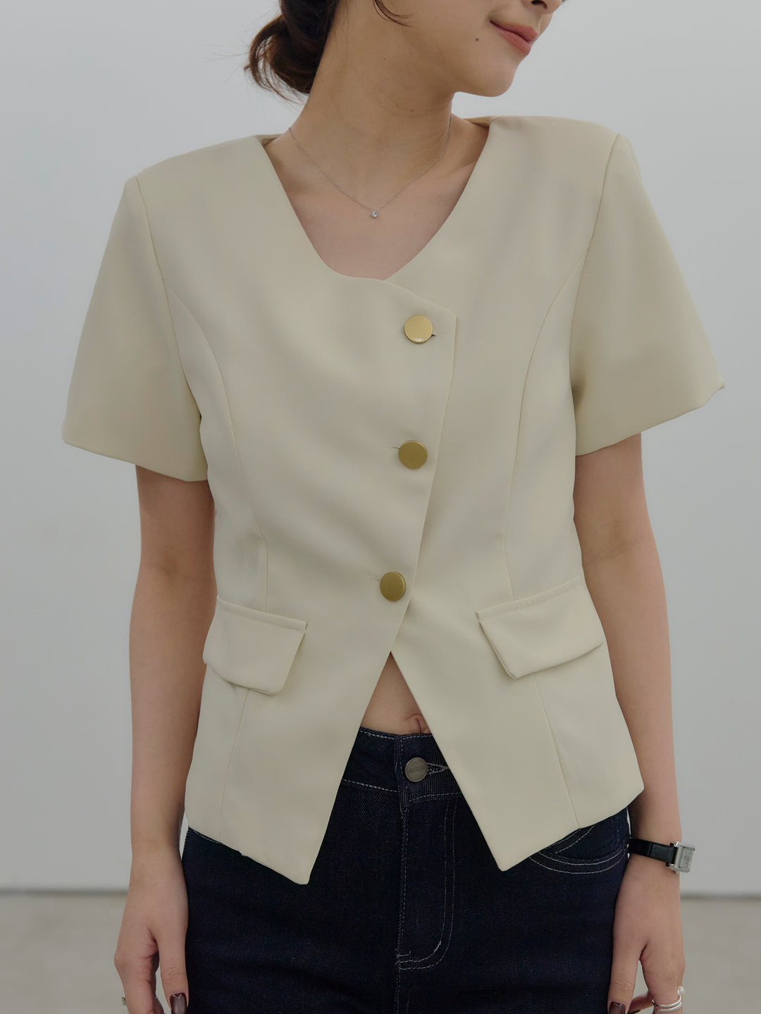 ゴールドボタンハーフスリーブジャケット