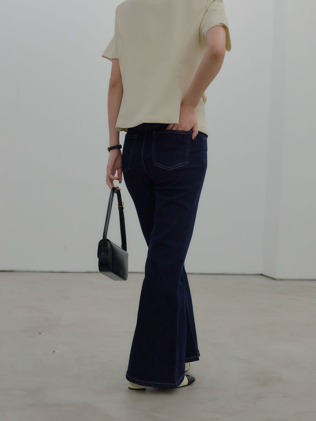 美ラインストレッチフレアデニム