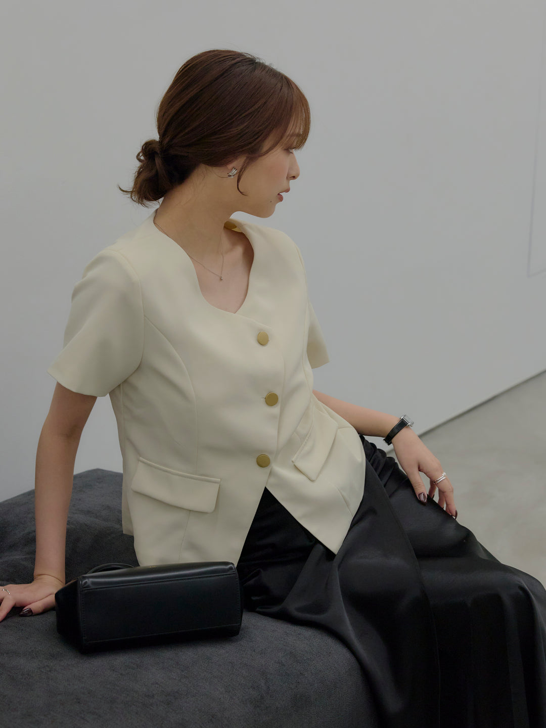 ゴールドボタンハーフスリーブジャケット