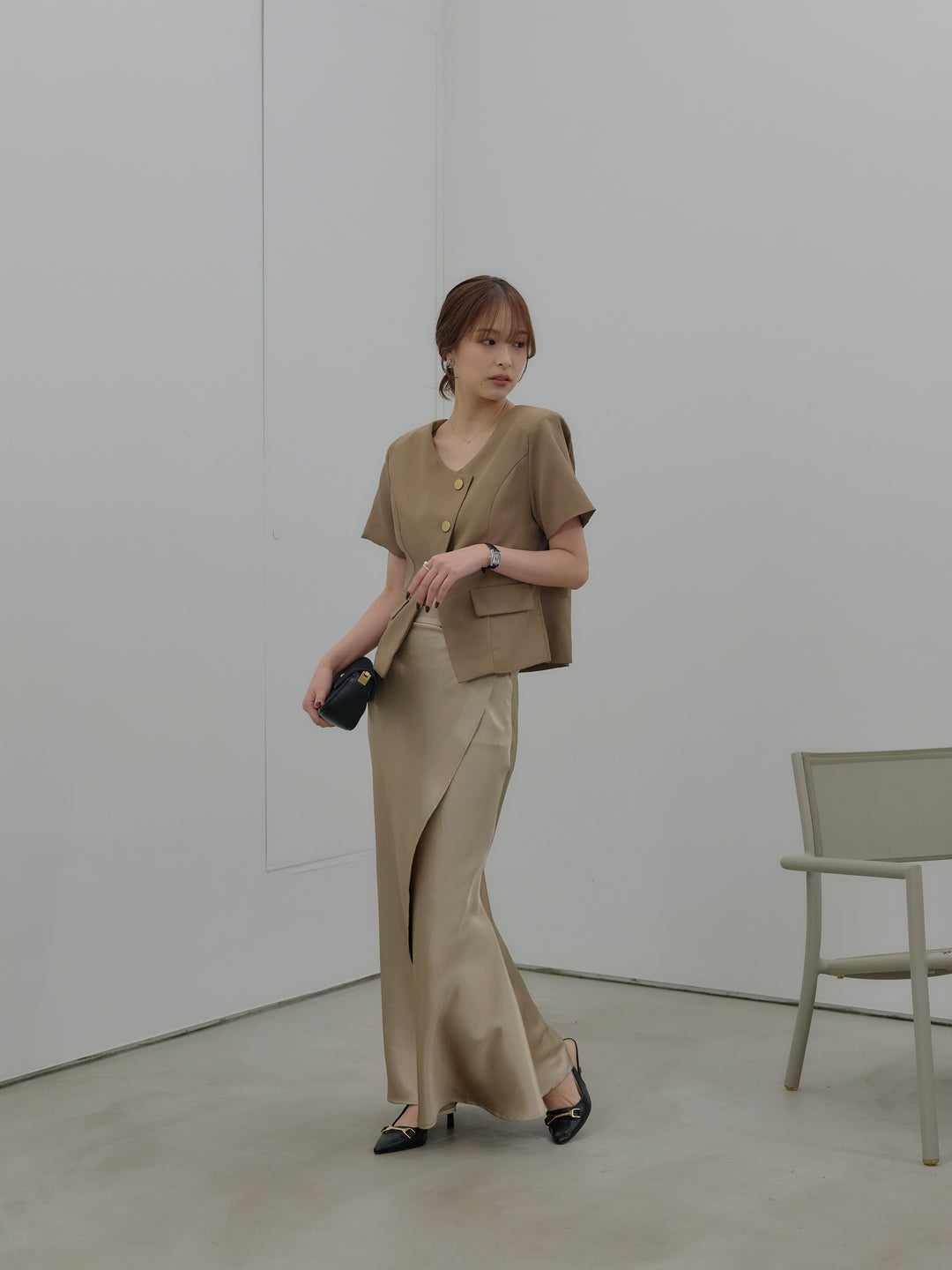 【SET】ゴールドボタンハーフスリーブジャケット+【Essential】Wrap design satin mermaid skirt(2set)