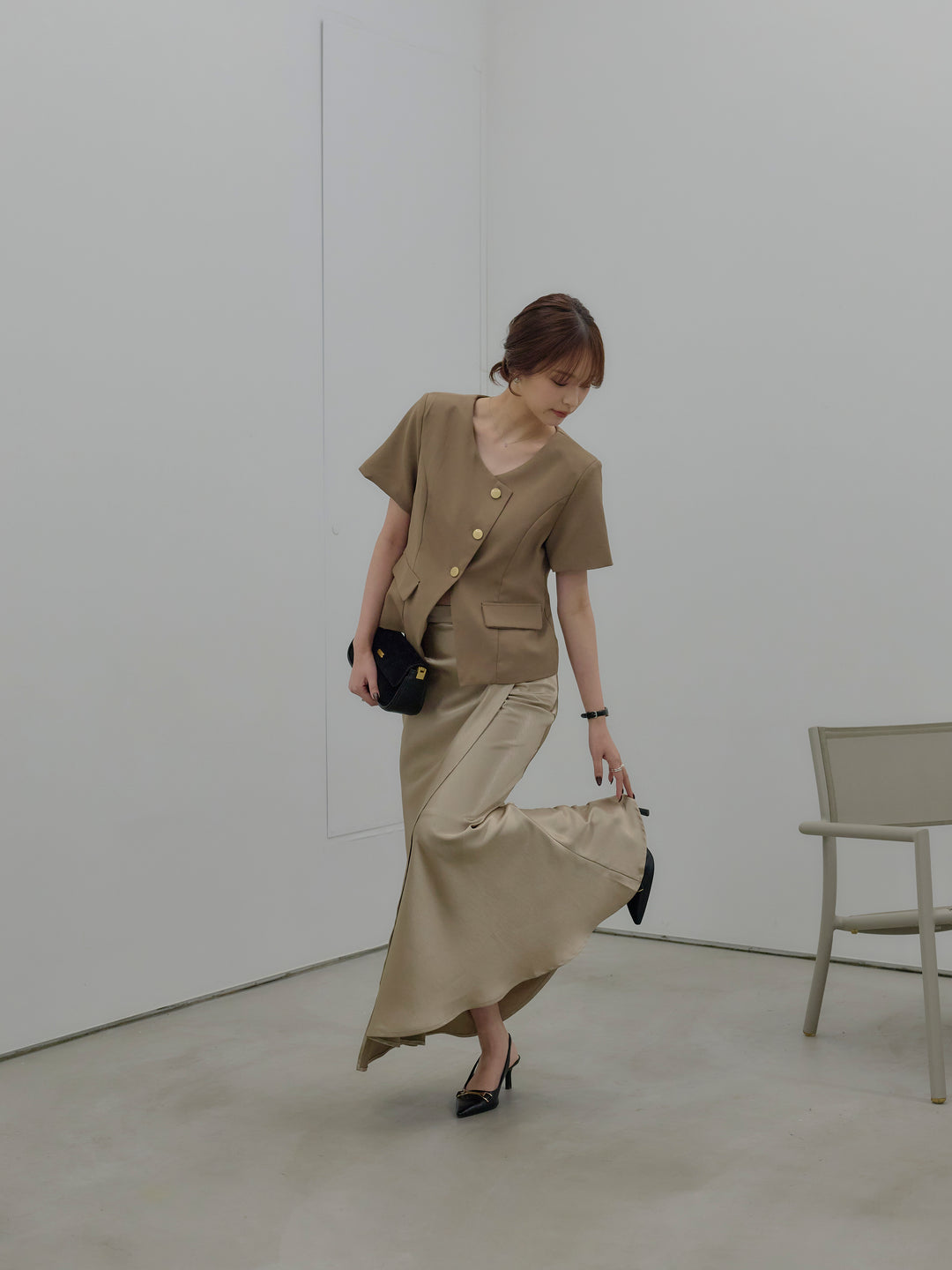 【SET】ゴールドボタンハーフスリーブジャケット+【Essential】Wrap design satin mermaid skirt(2set)