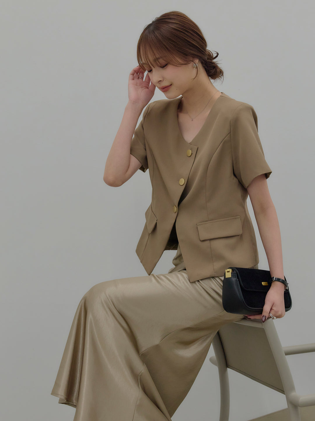 【SET】ゴールドボタンハーフスリーブジャケット+【Essential】Wrap design satin mermaid skirt(2set)