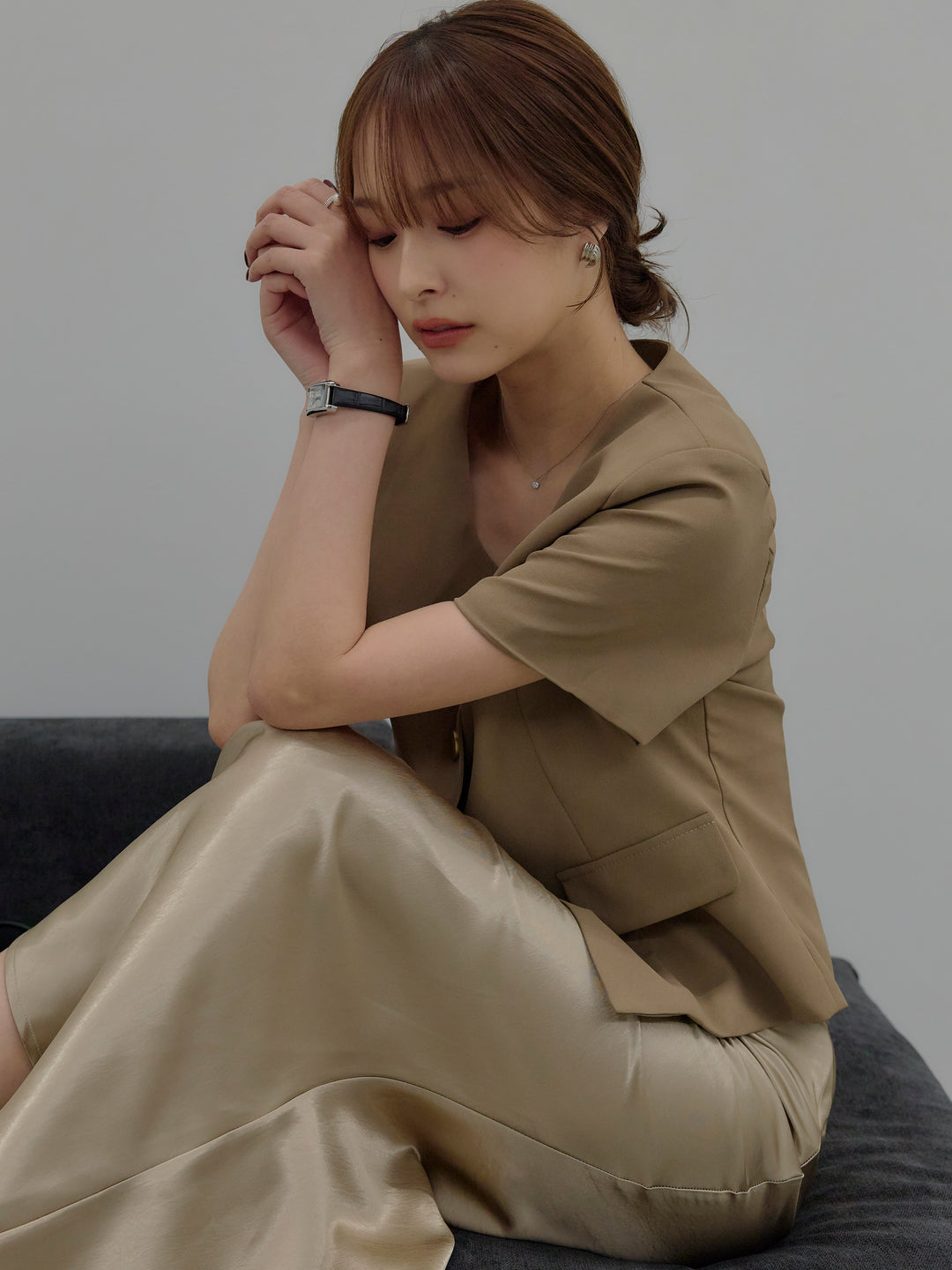 【SET】ゴールドボタンハーフスリーブジャケット+【Essential】Wrap design satin mermaid skirt(2set)