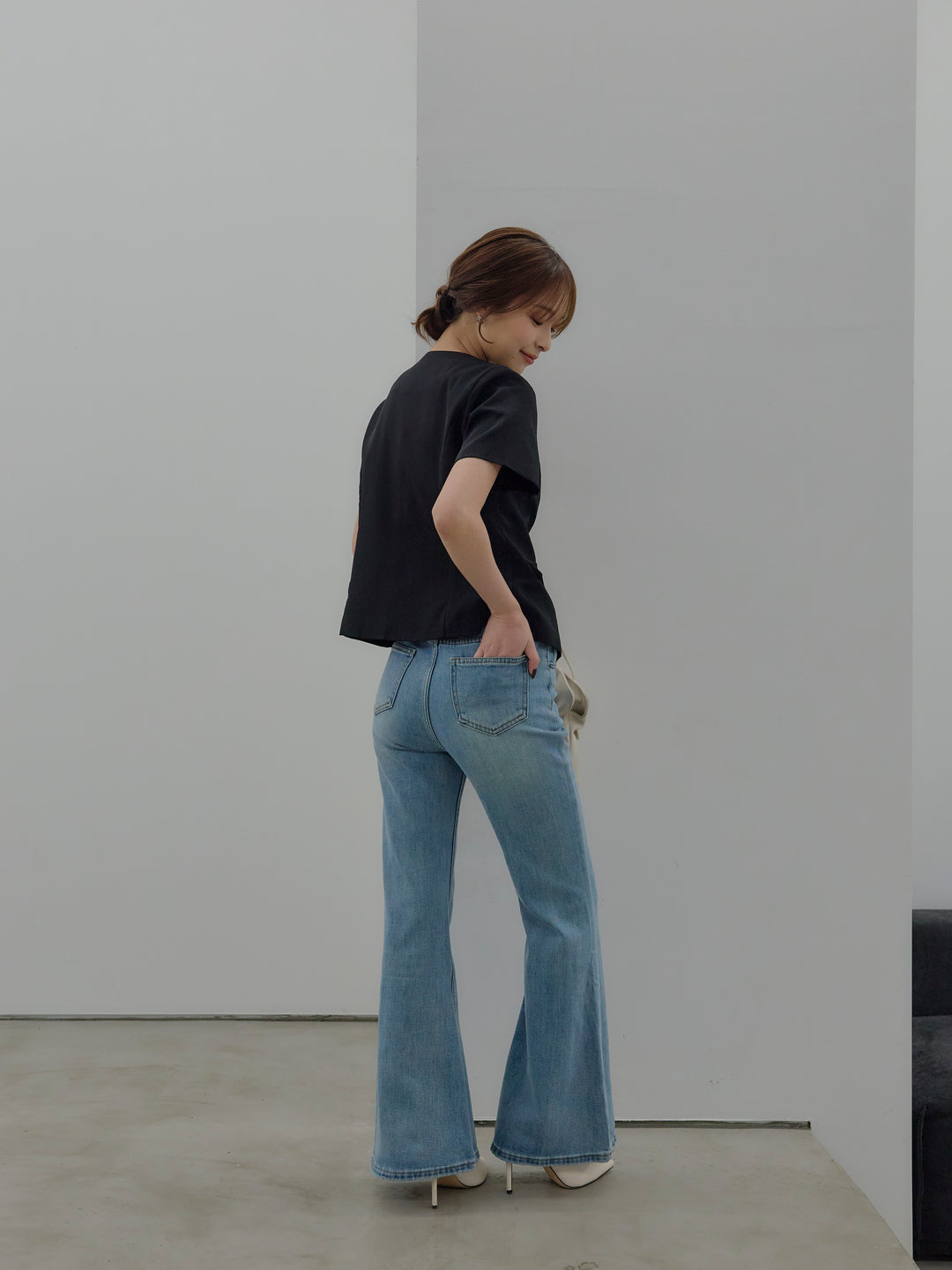 美ラインストレッチフレアデニム