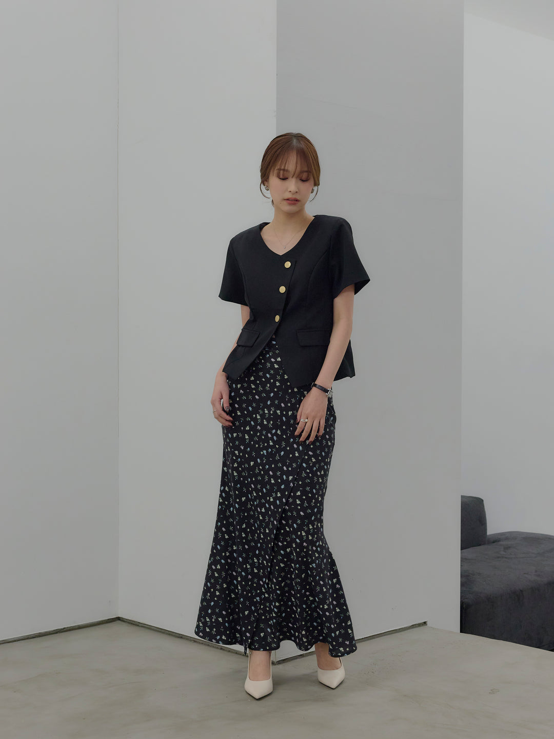 【SET】ゴールドボタンハーフスリーブジャケット+【Essential】Wrap design satin mermaid skirt(2set)