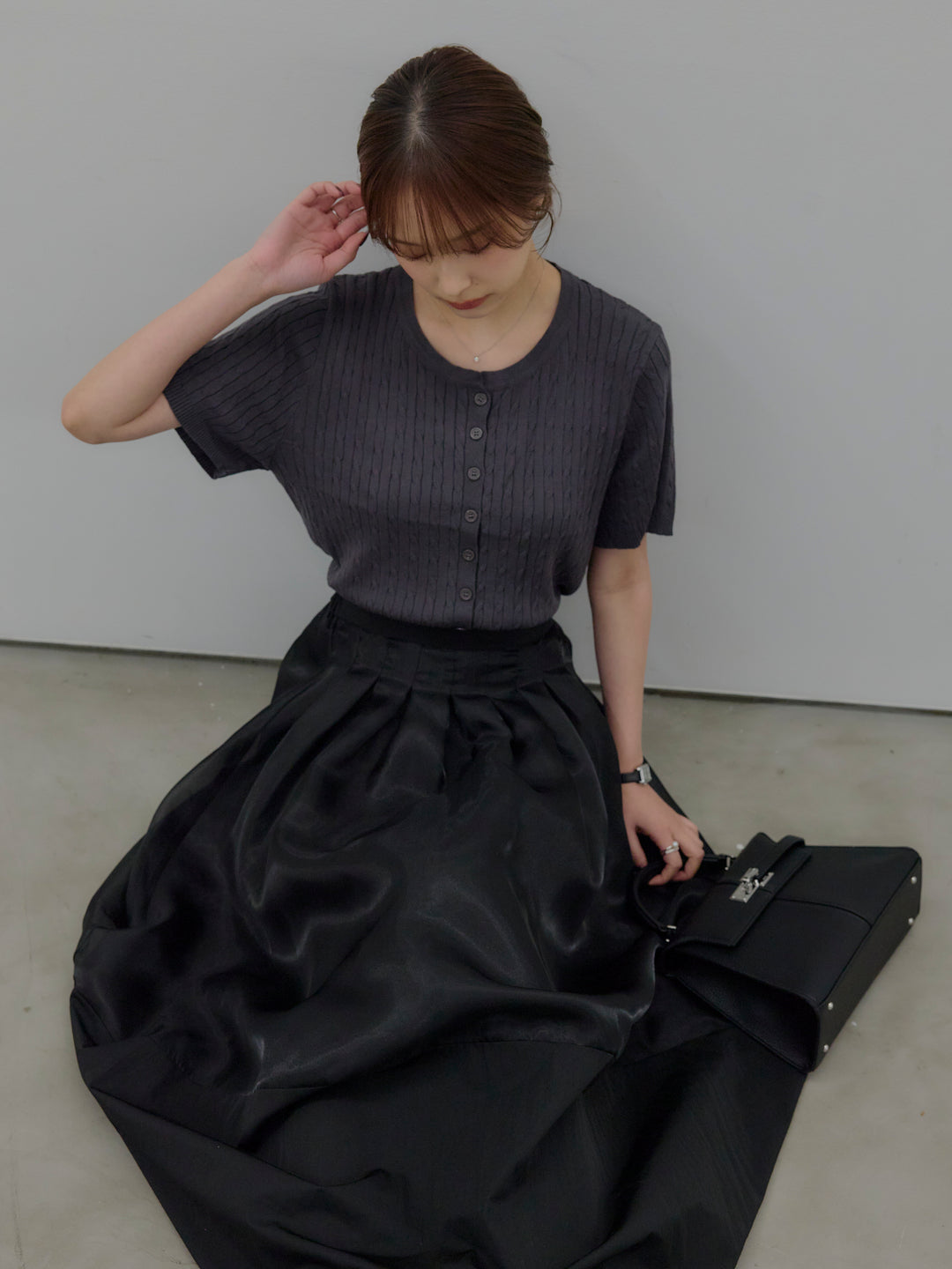 ケーブル編みハーフニットカーディガン