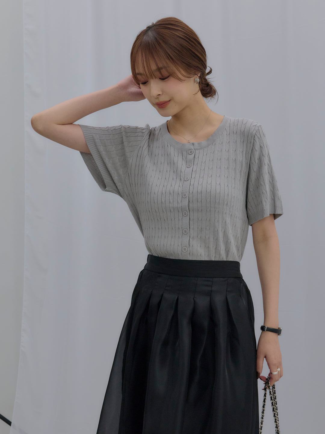 ケーブル編みハーフニットカーディガン