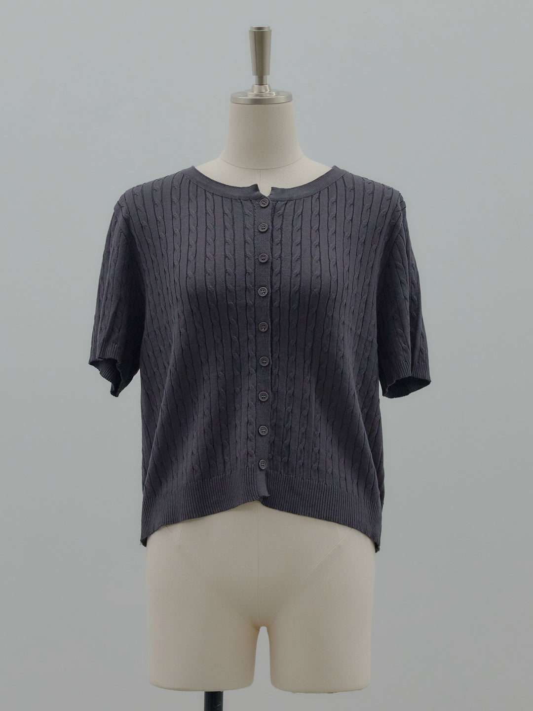 ケーブル編みハーフニットカーディガン