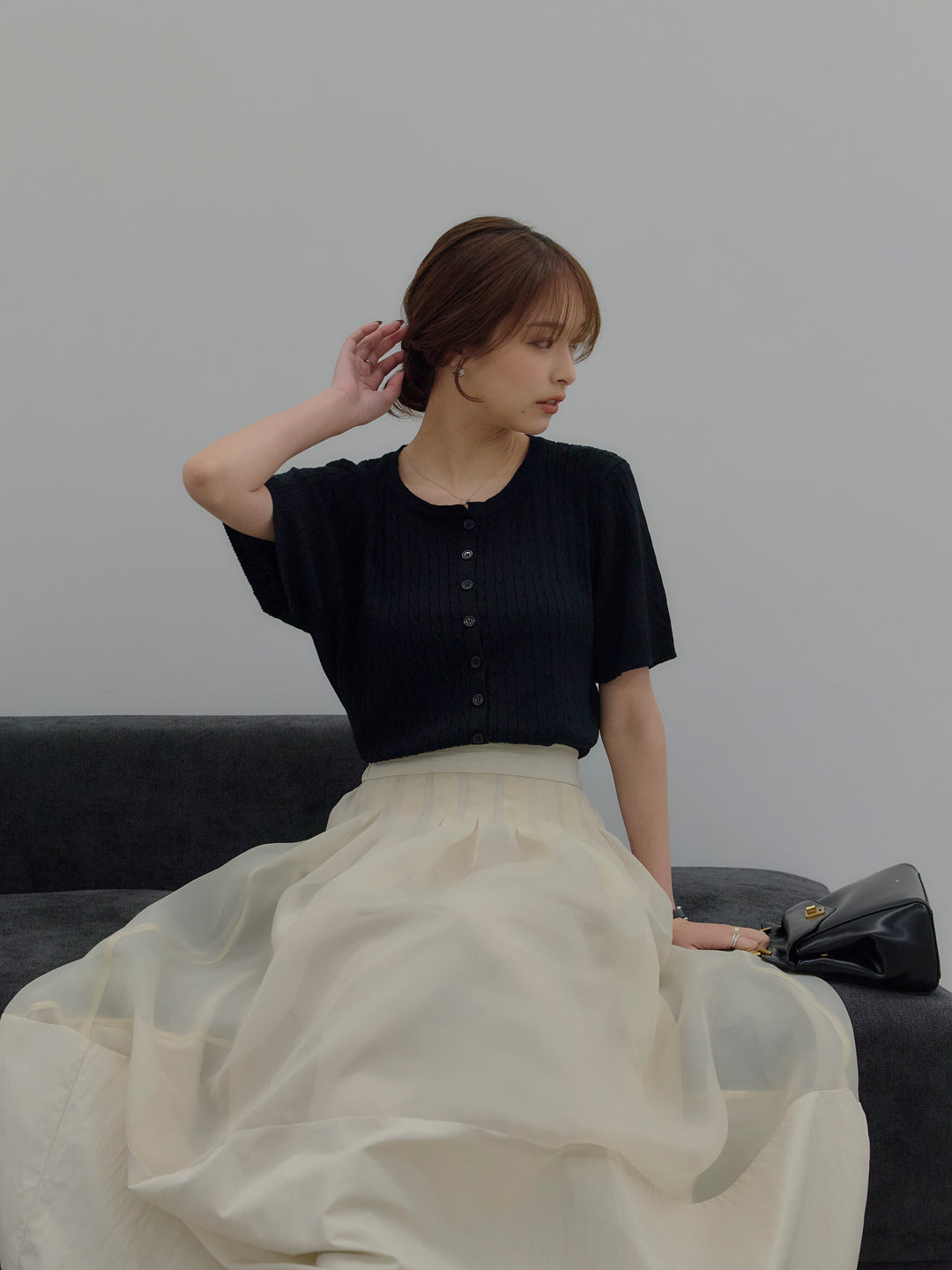 【SET】ケーブル編みハーフニットカーディガン+オーガンジー×タフタコクーンスカート(2set)