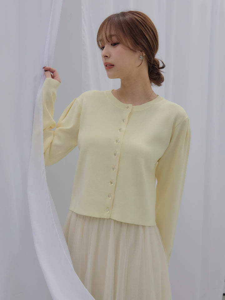 クリアボタンニットカーディガン