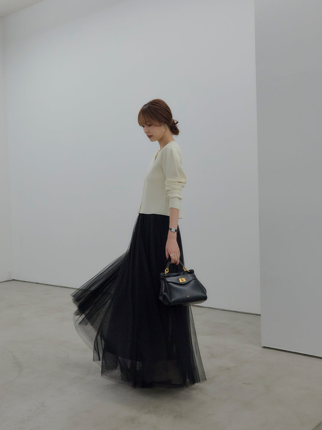 クリアボタンニットカーディガン