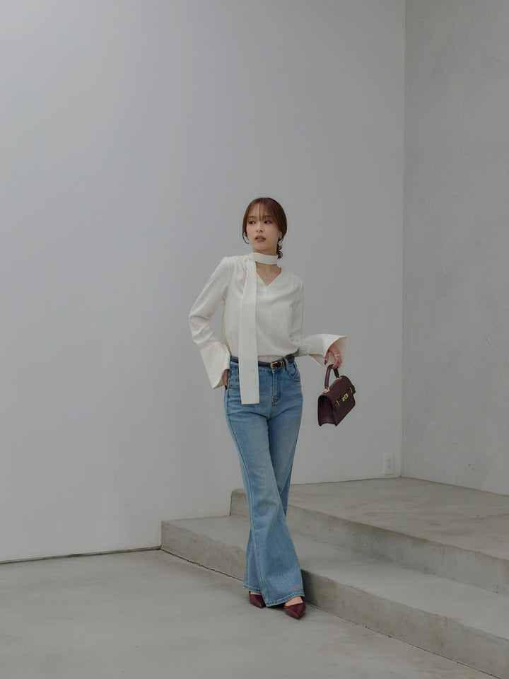 美ラインストレッチフレアデニム