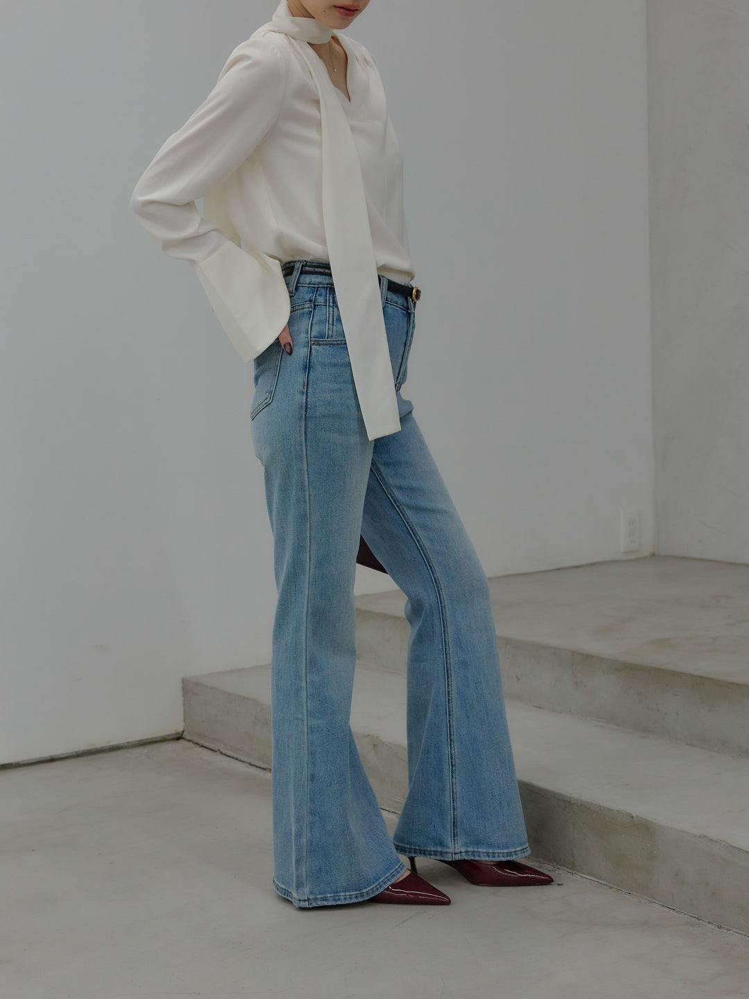 美ラインストレッチフレアデニム