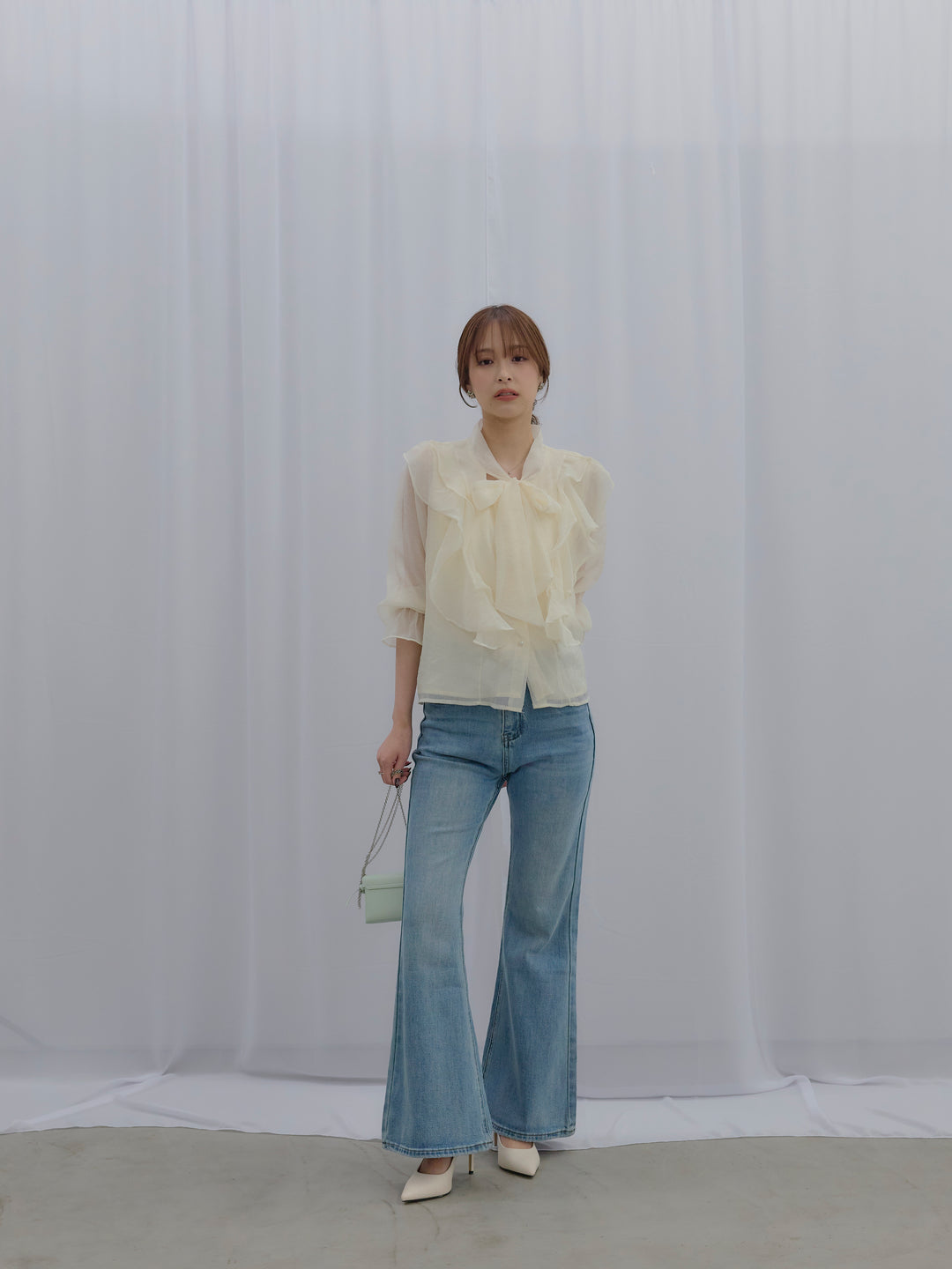 ボウタイフリルアソートブラウス