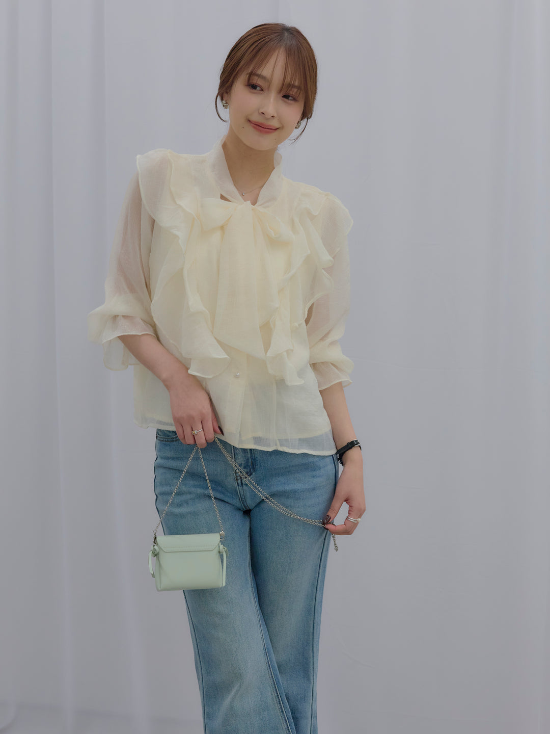 ボウタイフリルアソートブラウス