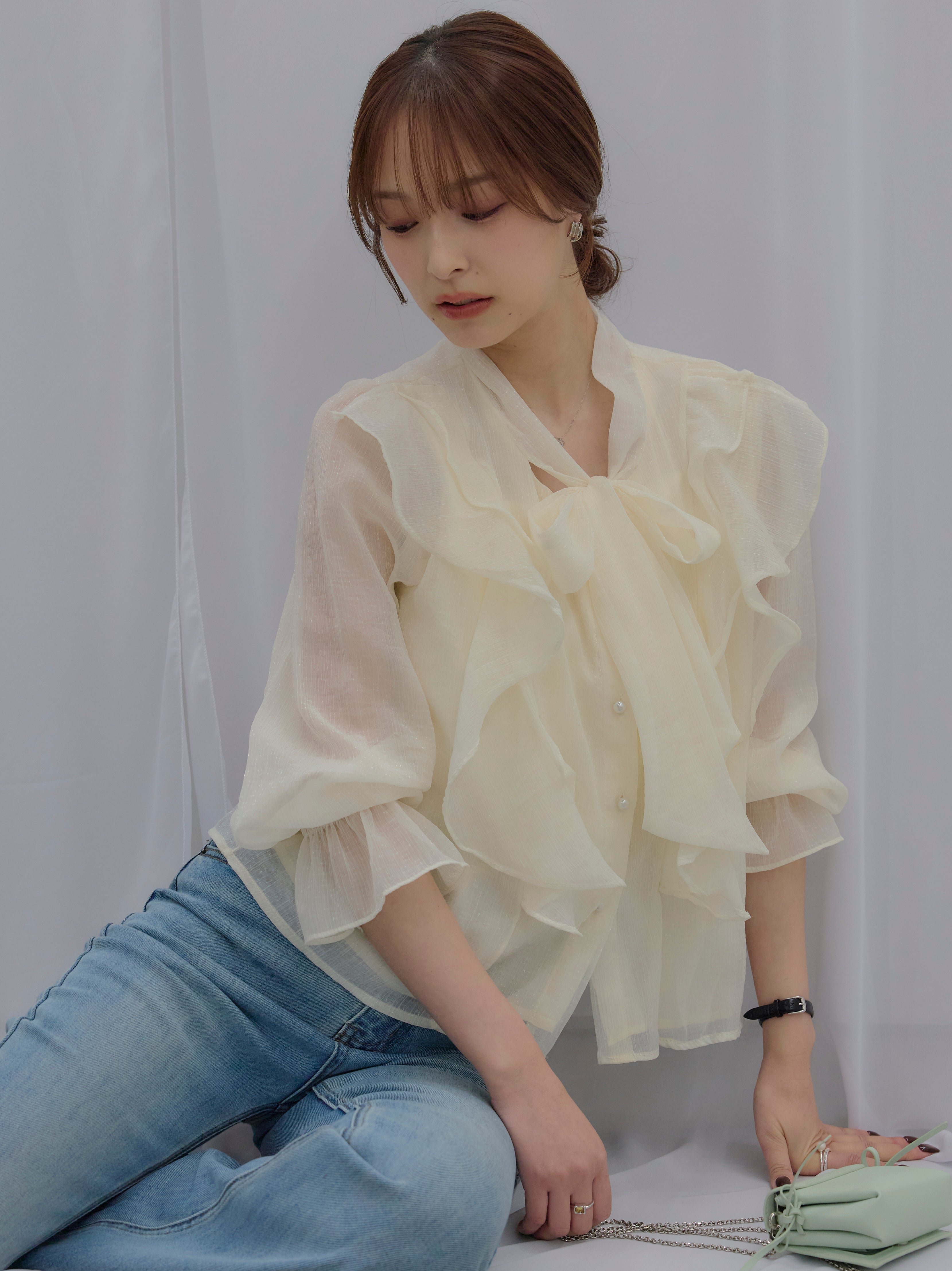 ご購入者様決定 ボウタイフリルブラウス 上品可愛い 韓国好きな方 (⑅ ॣ•͈ᴗ•͈ ॣ) フリルリボンボウタイブラウス – BUNNY APARTMENT