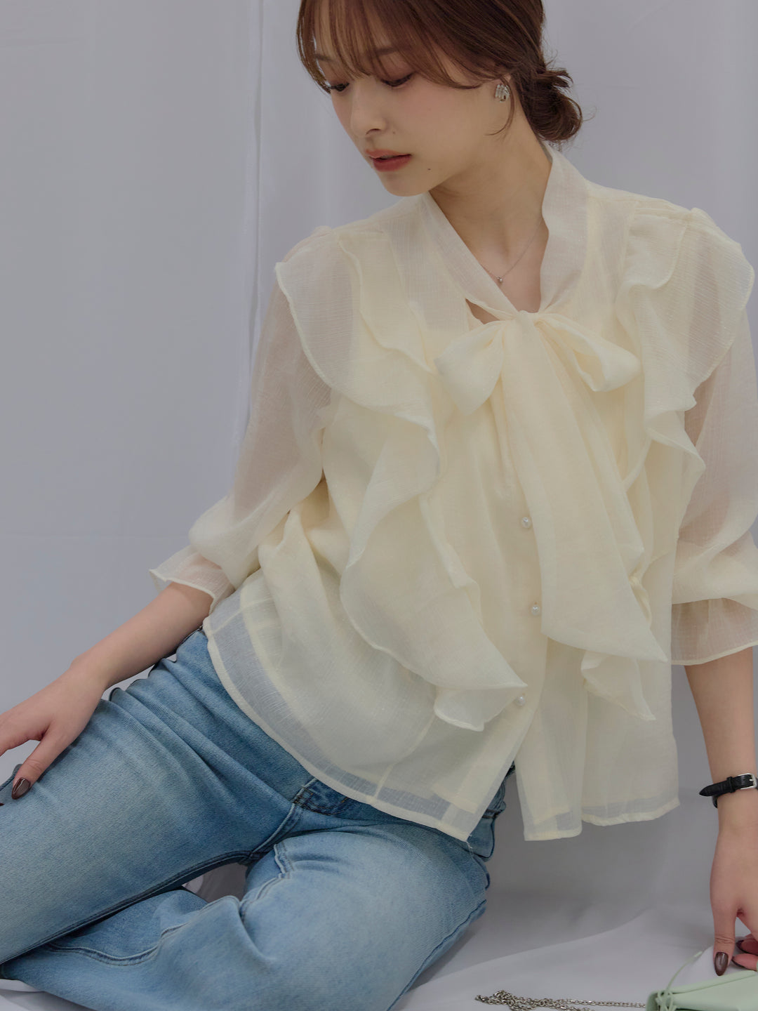 ボウタイフリルアソートブラウス
