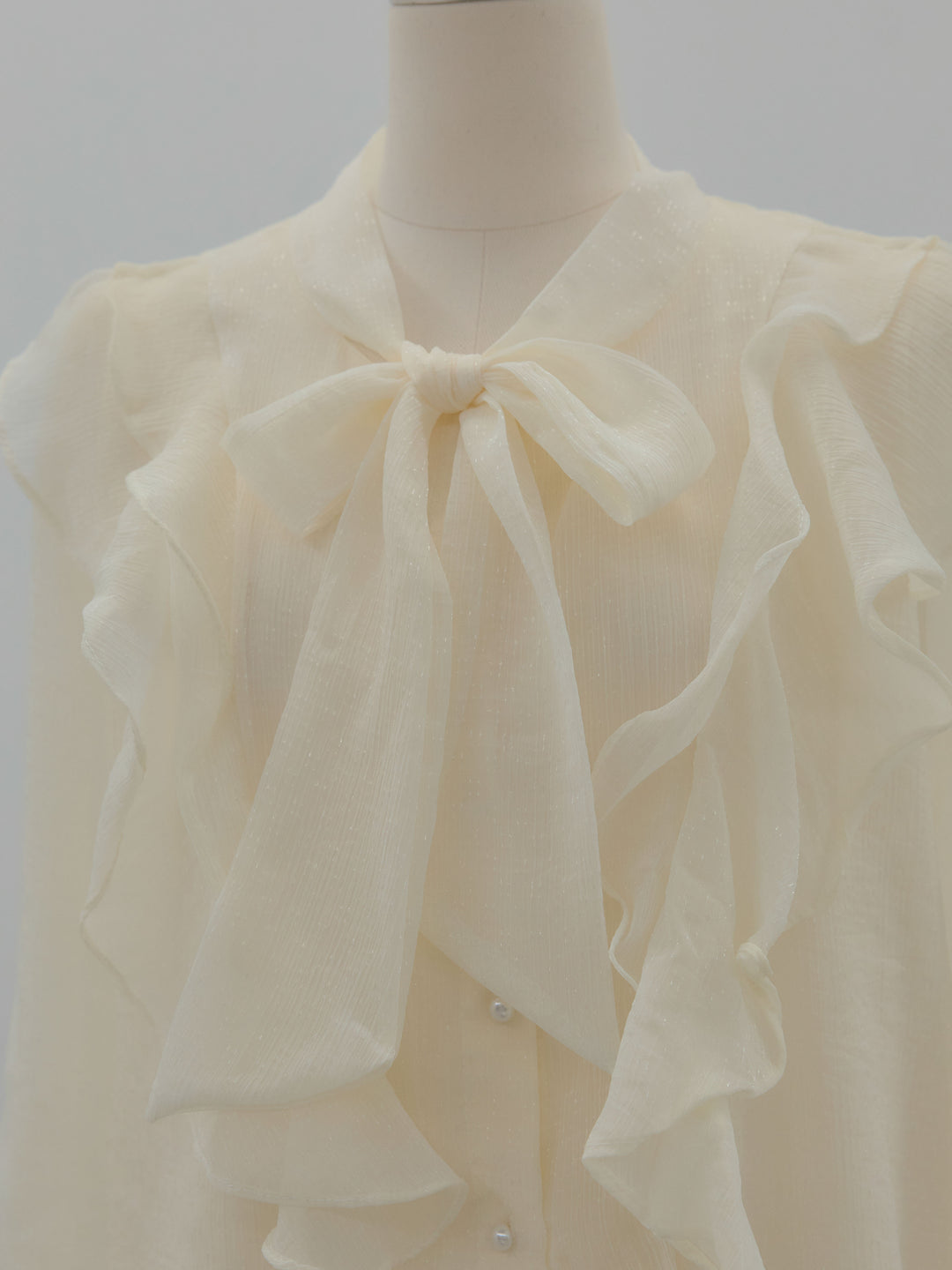 ボウタイフリルアソートブラウス