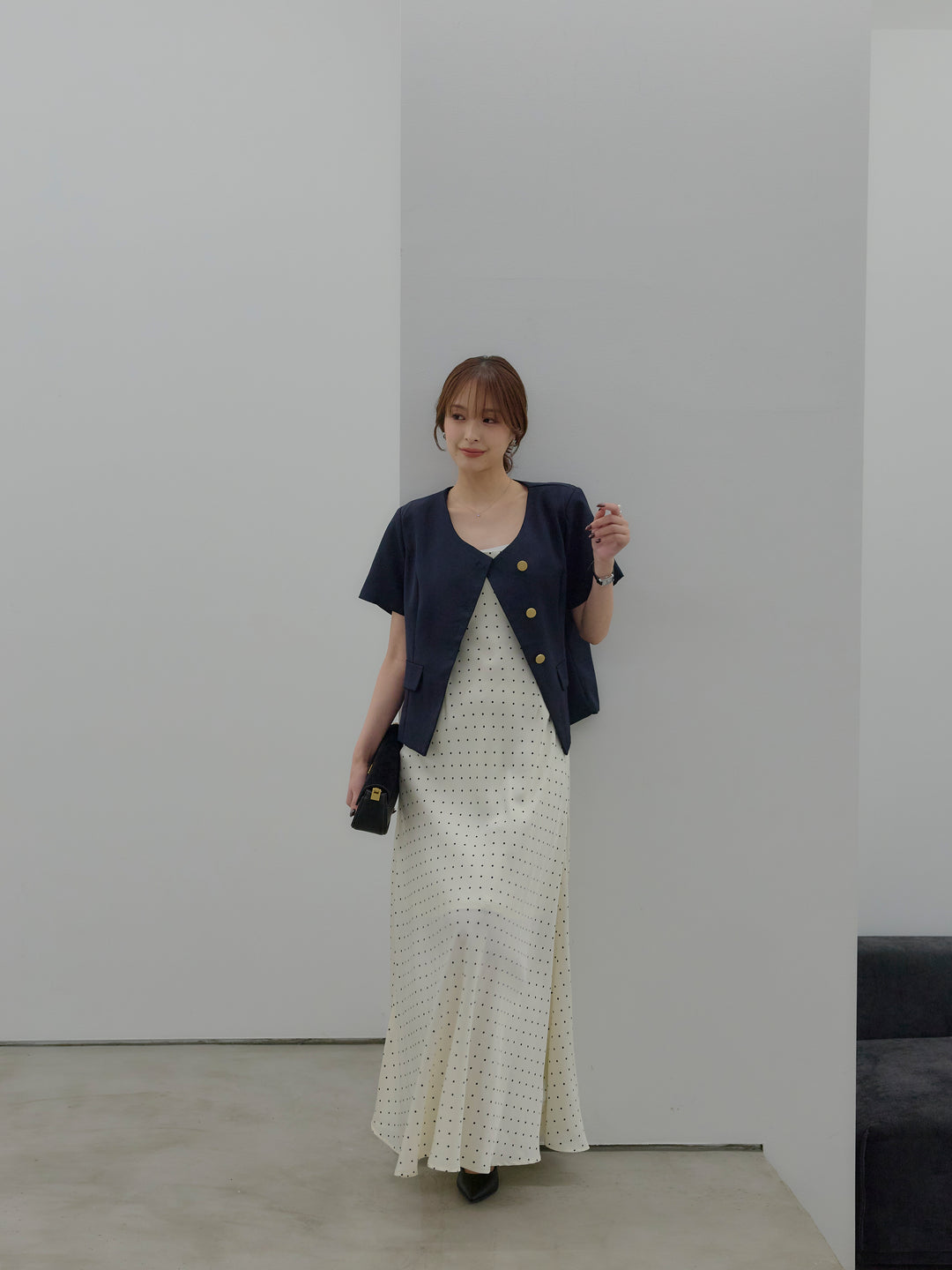 【SET】ゴールドボタンハーフスリーブジャケット+【Essential】Back open satin camisole dress(2set)