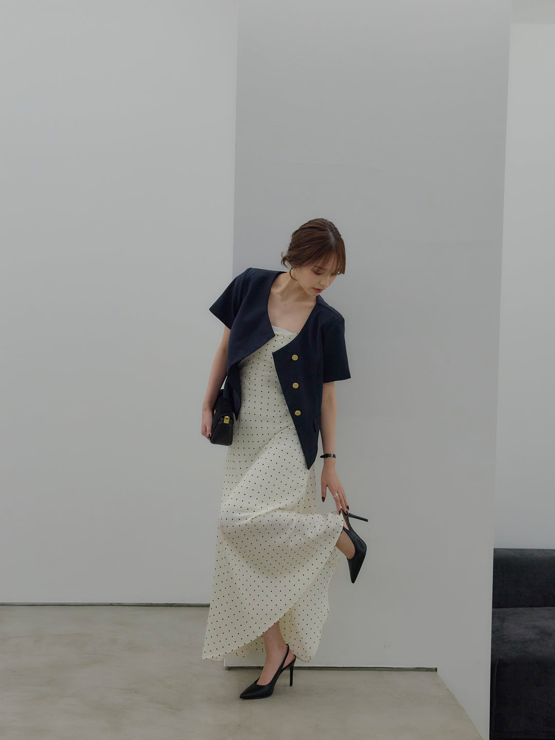 【SET】ゴールドボタンハーフスリーブジャケット+【Essential】Back open satin camisole dress(2set)