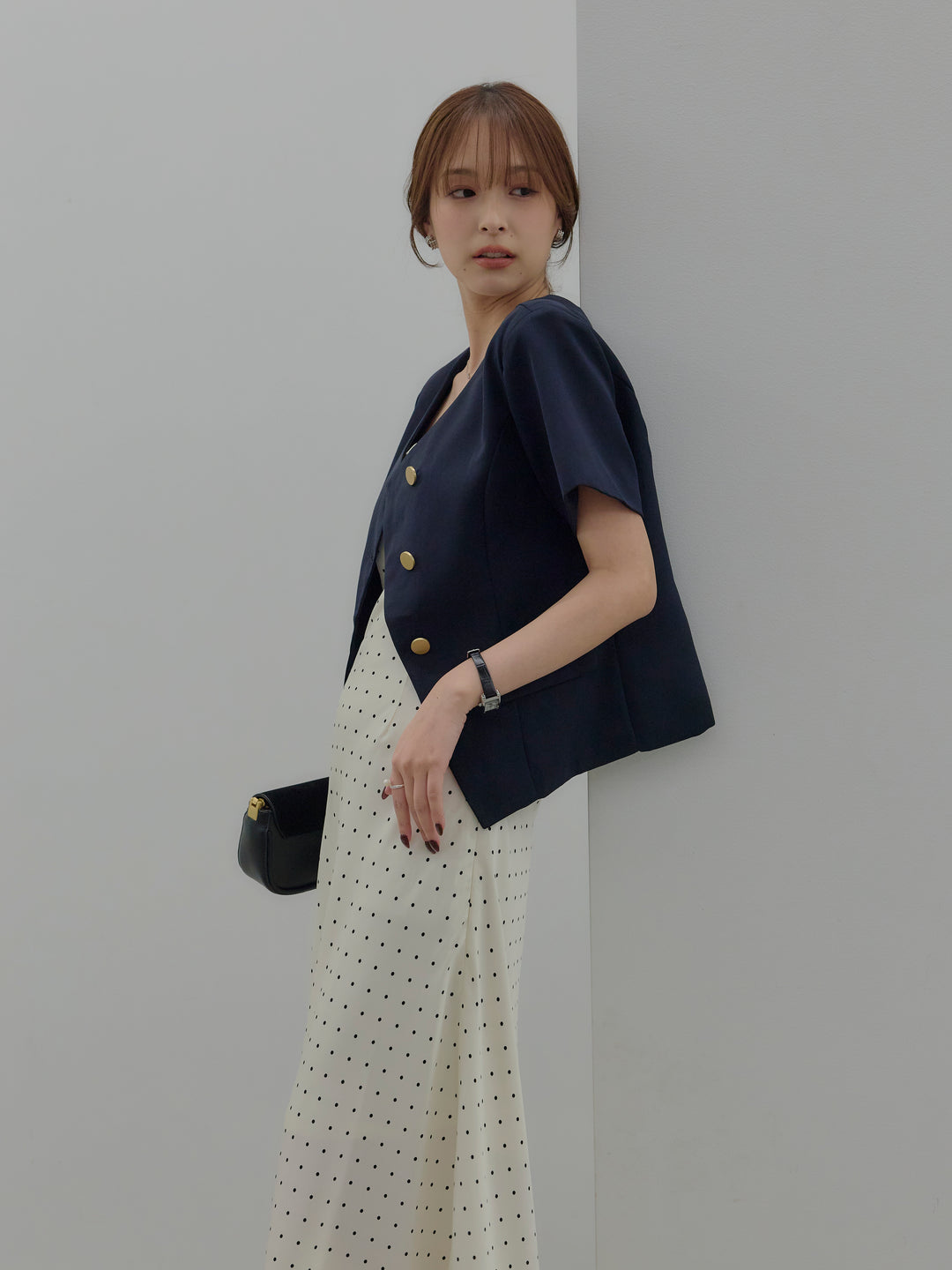 【SET】ゴールドボタンハーフスリーブジャケット+【Essential】Back open satin camisole dress(2set)