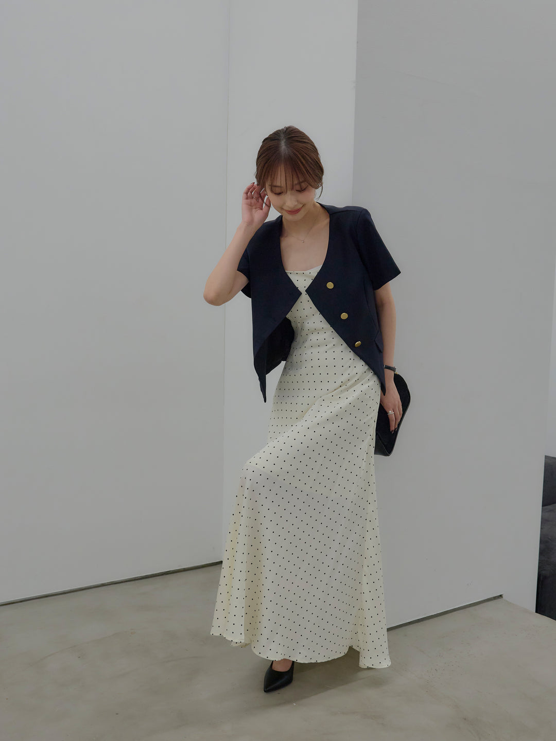 【SET】ゴールドボタンハーフスリーブジャケット+【Essential】Back open satin camisole dress(2set)
