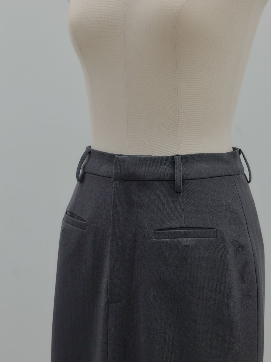 【Essential】Authentic pencil skrt