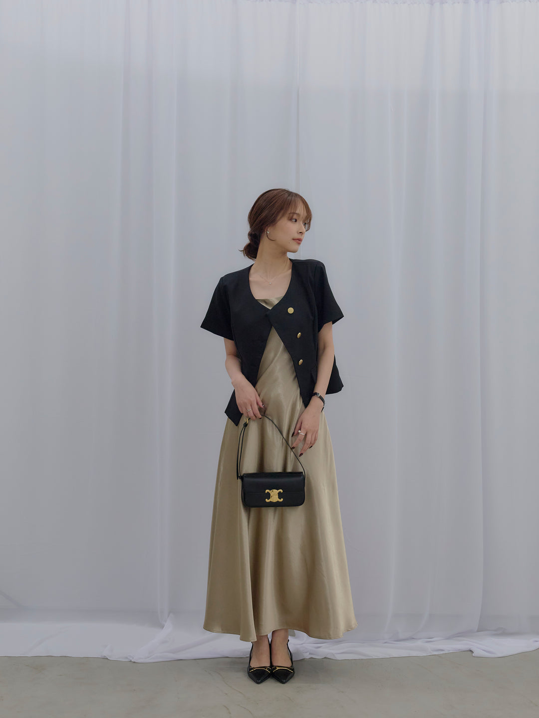 【SET】ゴールドボタンハーフスリーブジャケット+【Essential】Back open satin camisole dress(2set)