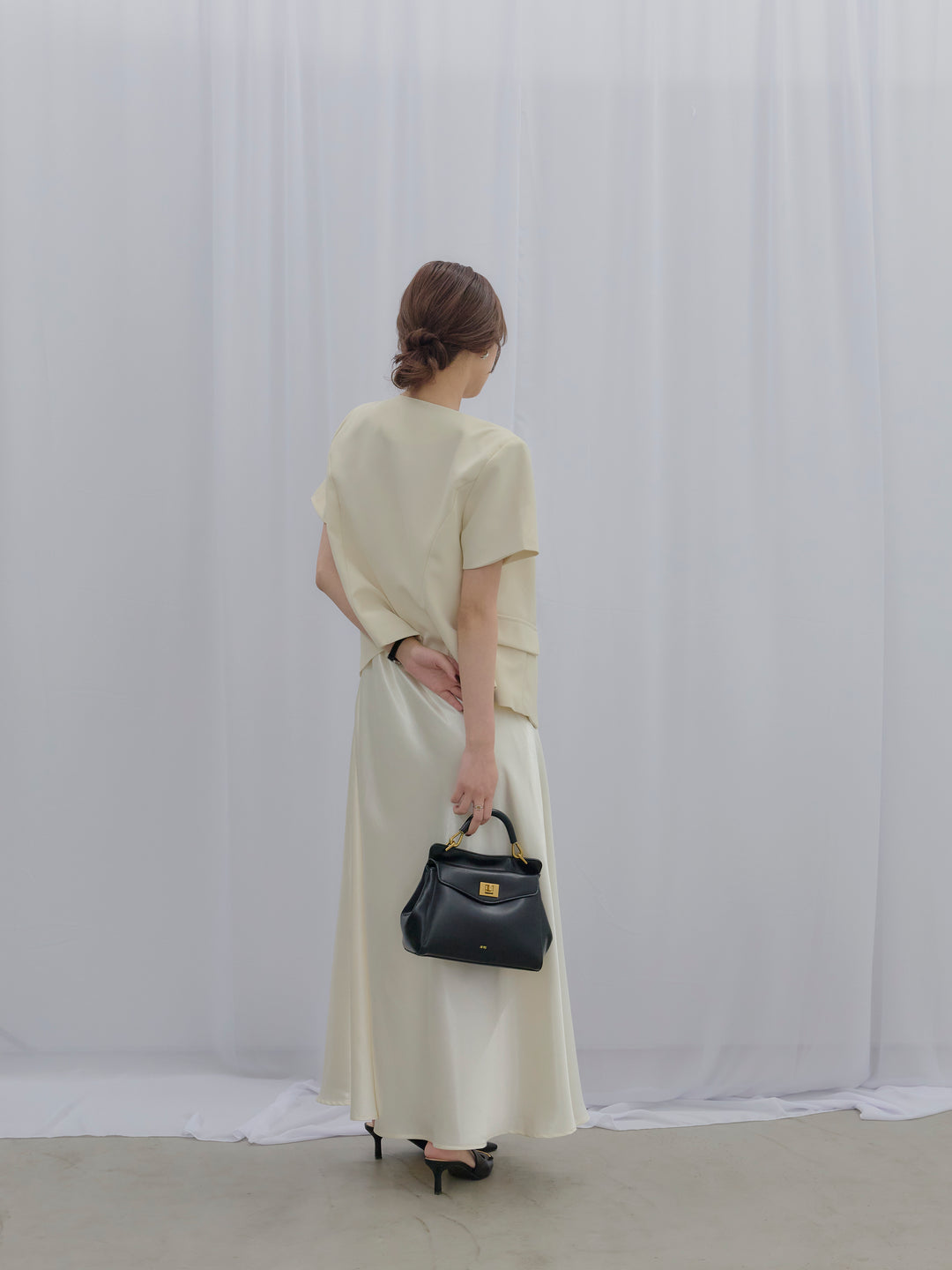 ゴールドボタンハーフスリーブジャケット