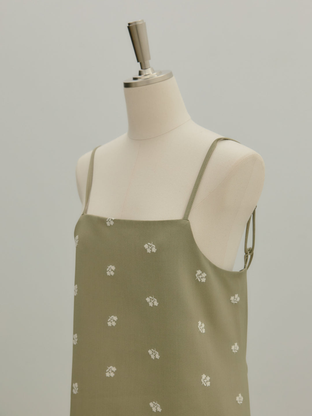 フラワー刺繍バックオープンチュニックキャミソール