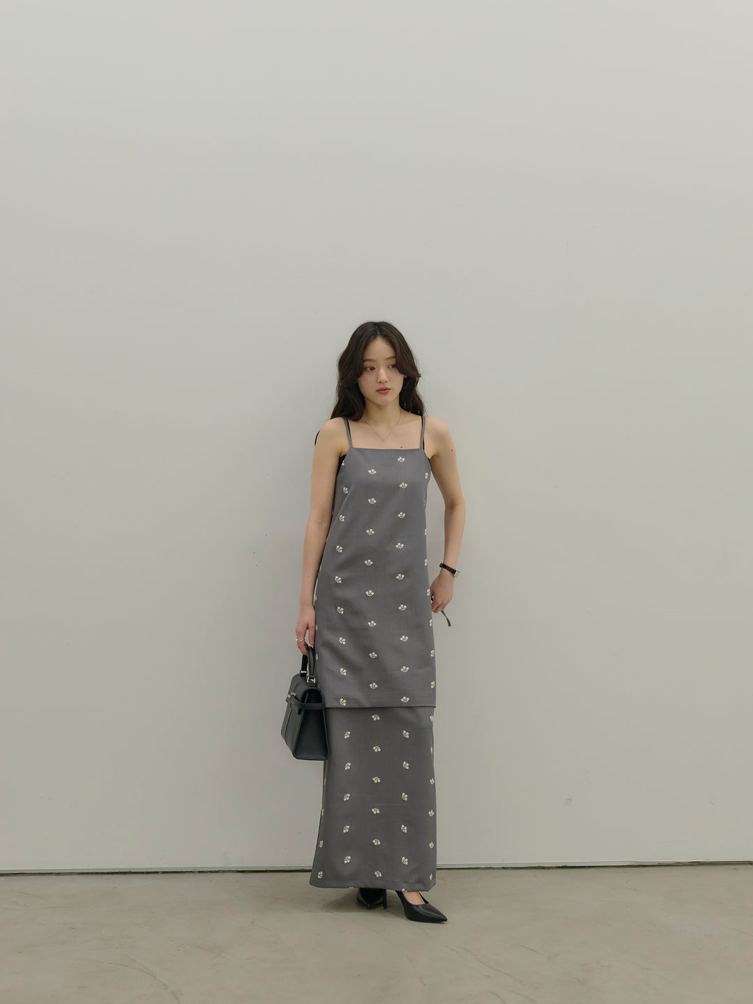 フラワー刺繍バックオープンチュニックキャミソール