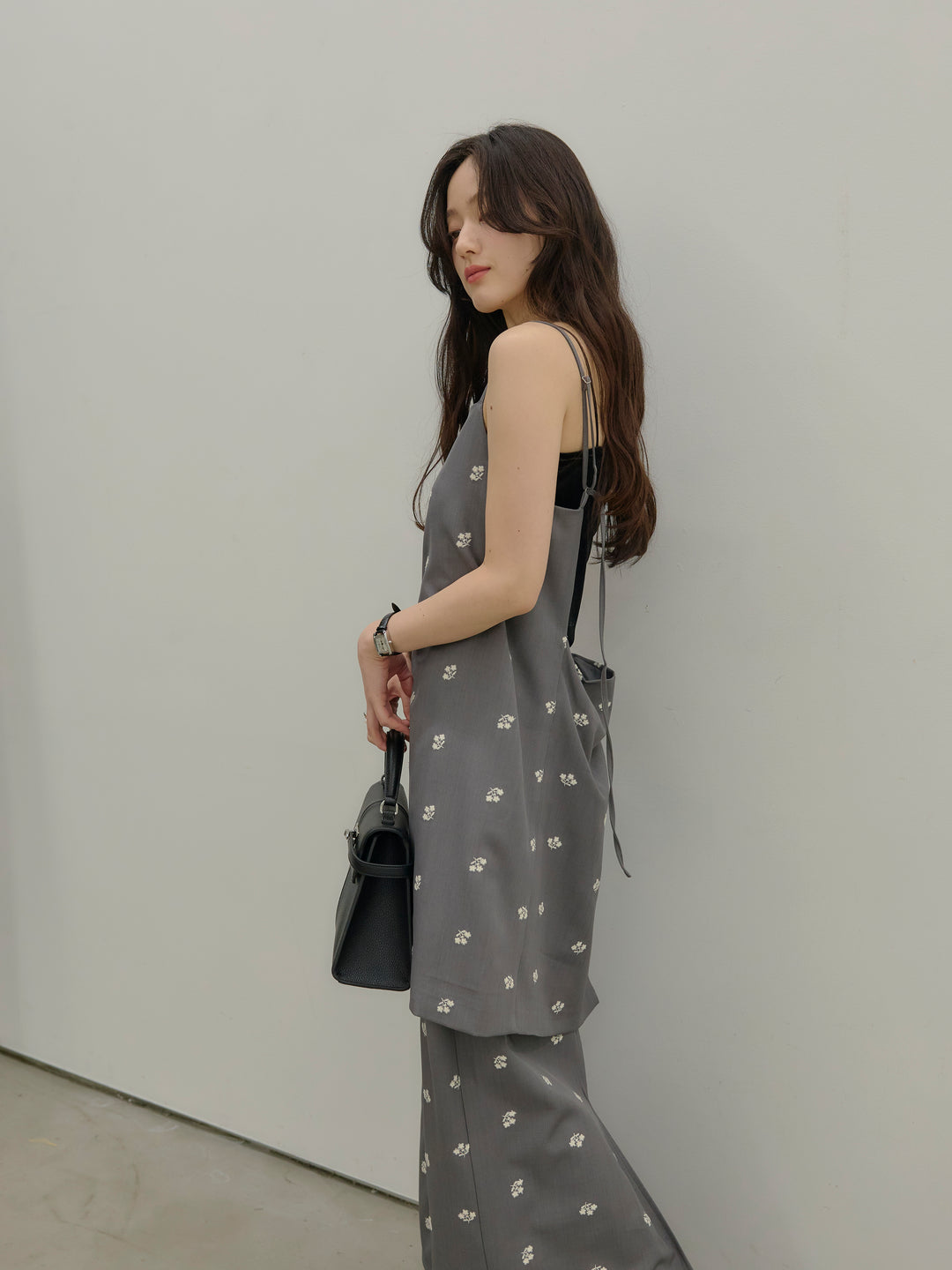 フラワー刺繍バックオープンチュニックキャミソール