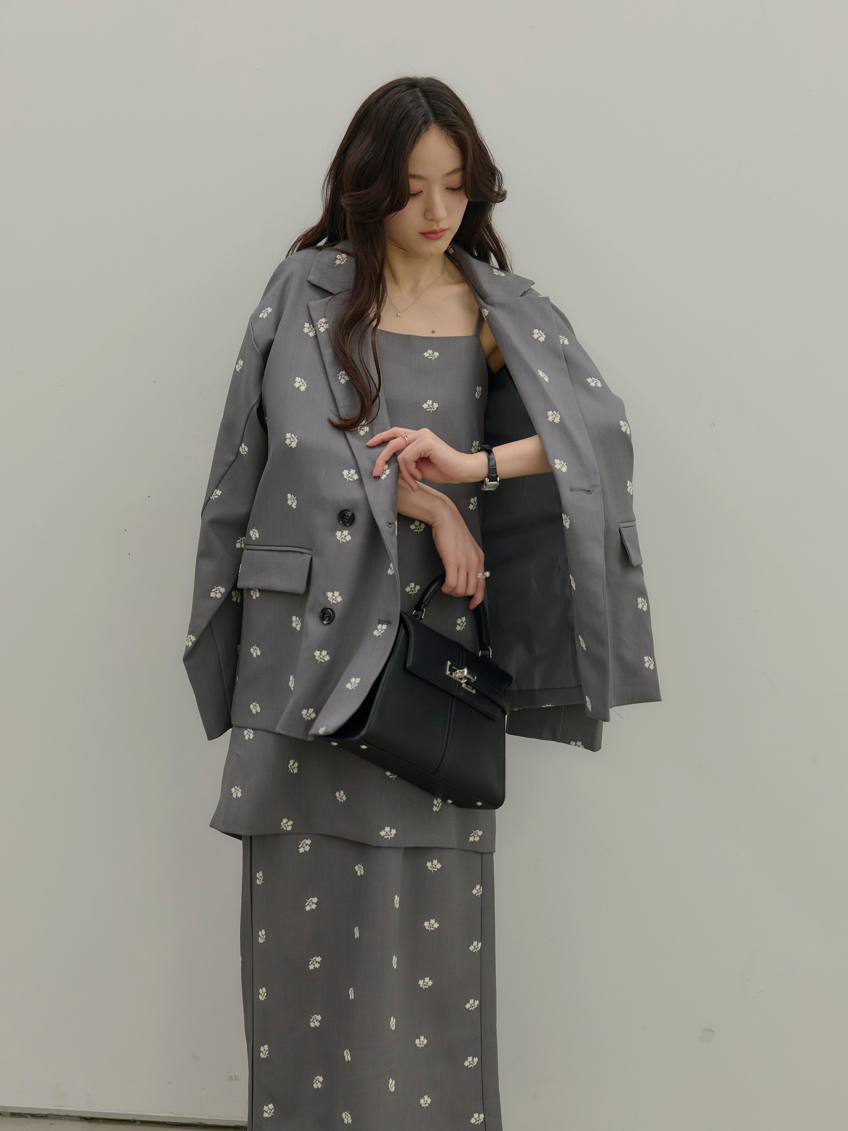 フラワー刺繍テーラードジャケット – nairo
