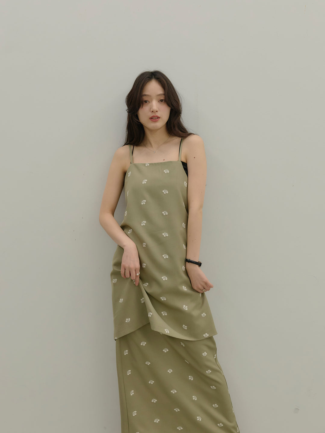 フラワー刺繍バックオープンチュニックキャミソール