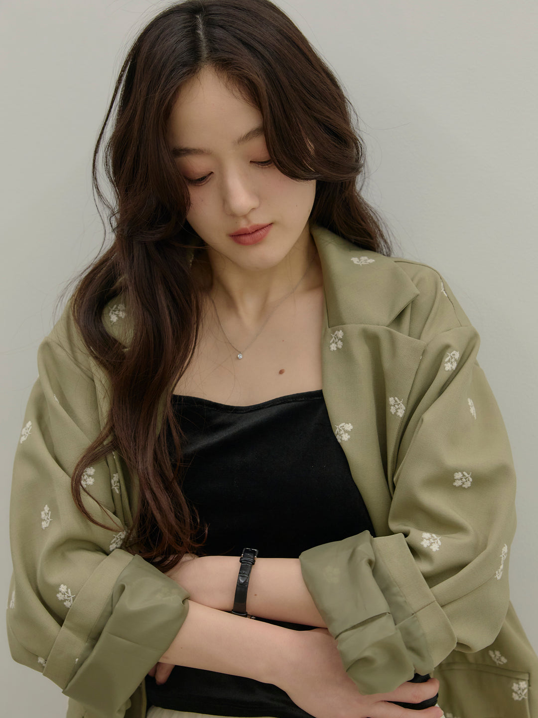 フラワー刺繍テーラードジャケット