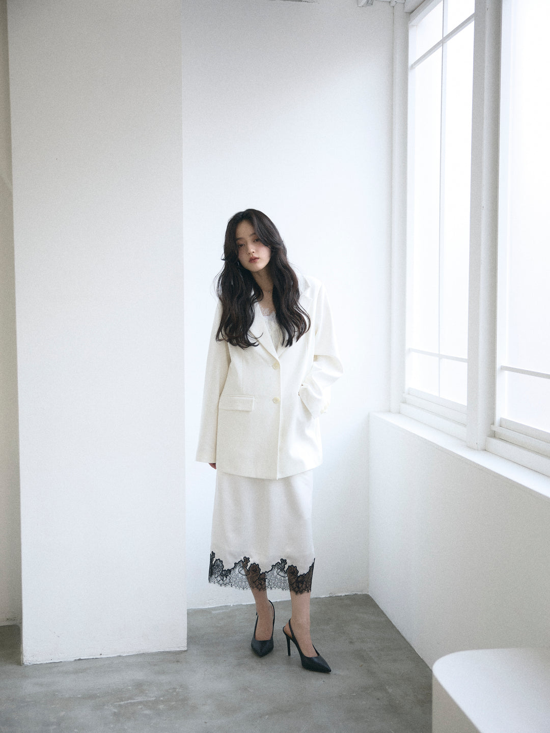 【SET】【Essential】Authentic jacket+裾レースサテンミディスカート(2set)