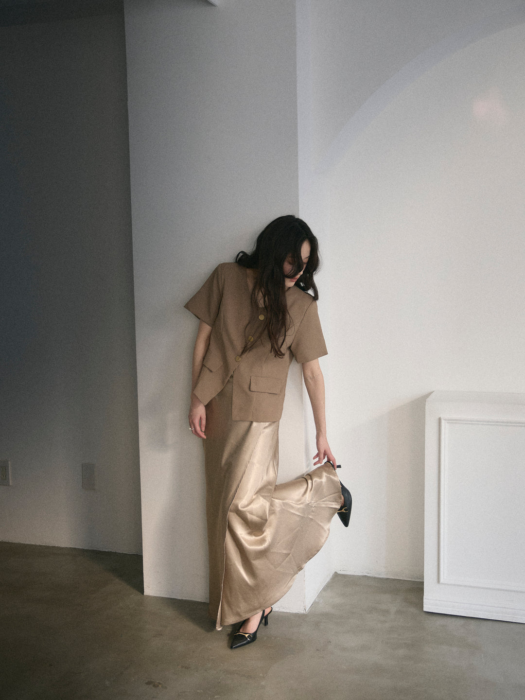 【SET】ゴールドボタンハーフスリーブジャケット+【Essential】Wrap design satin mermaid skirt(2set)