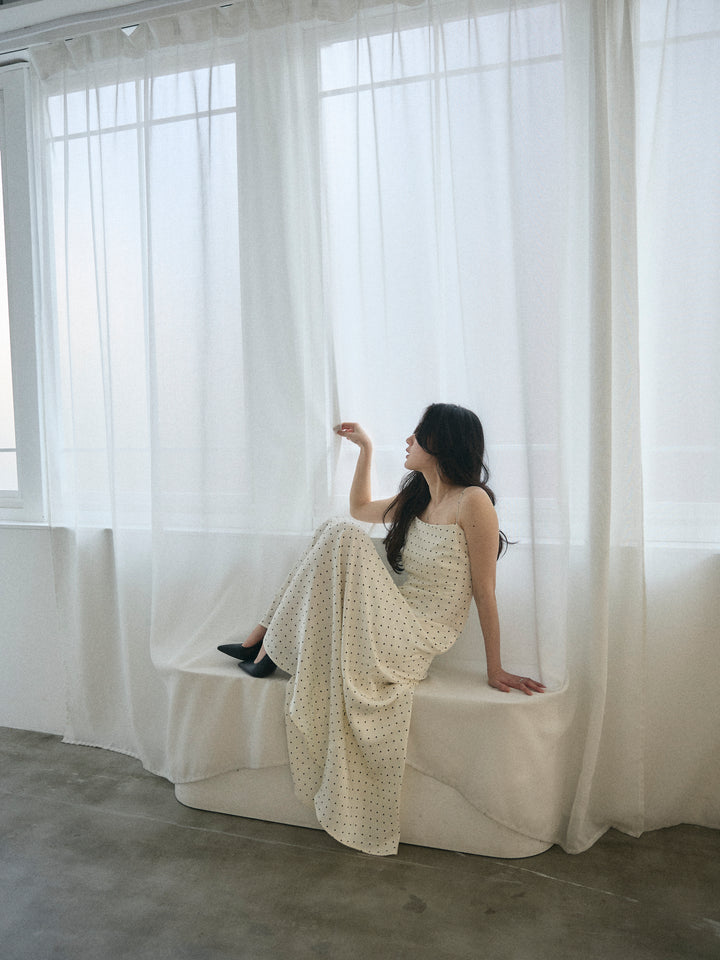 【Essential】Back open satin camisole dress