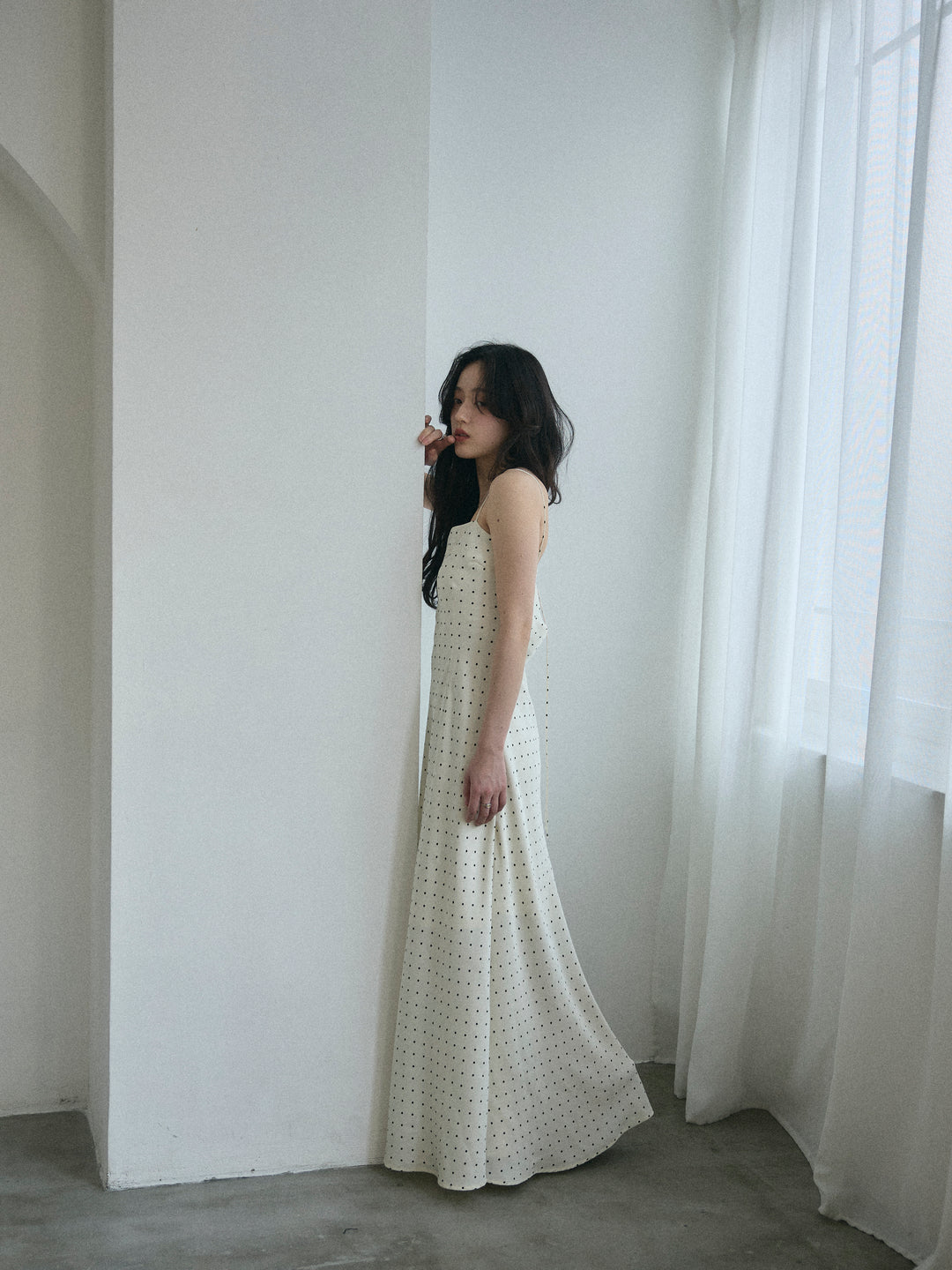 【Essential】Back open satin camisole dress