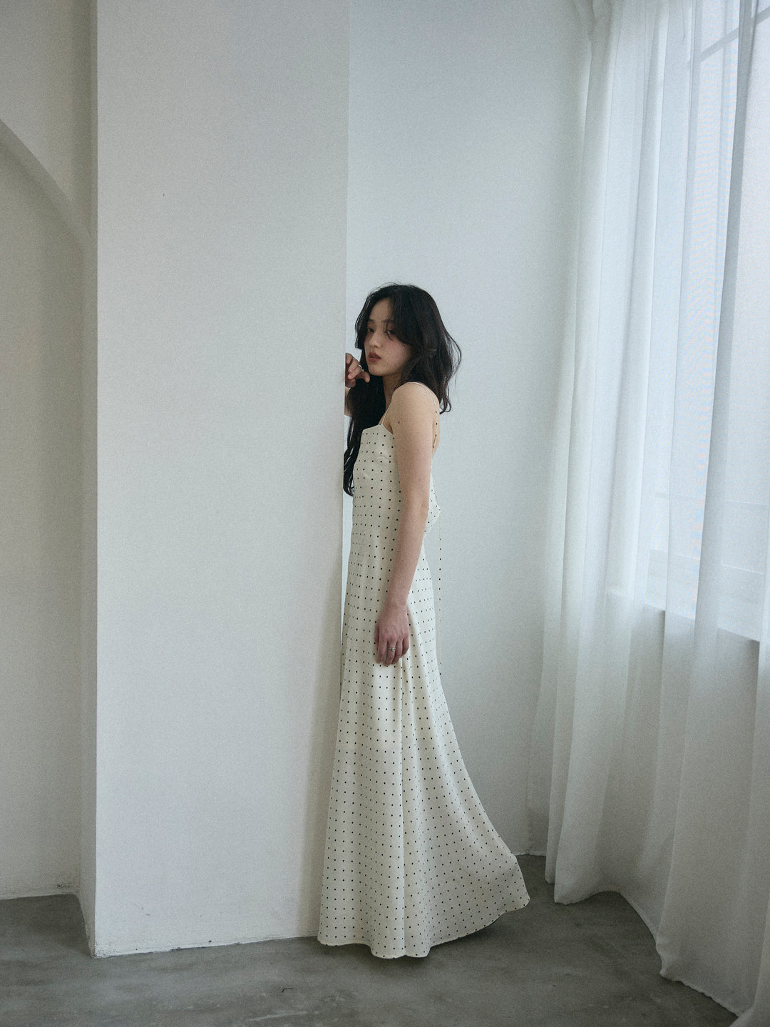 【Essential】Back open satin camisole dress