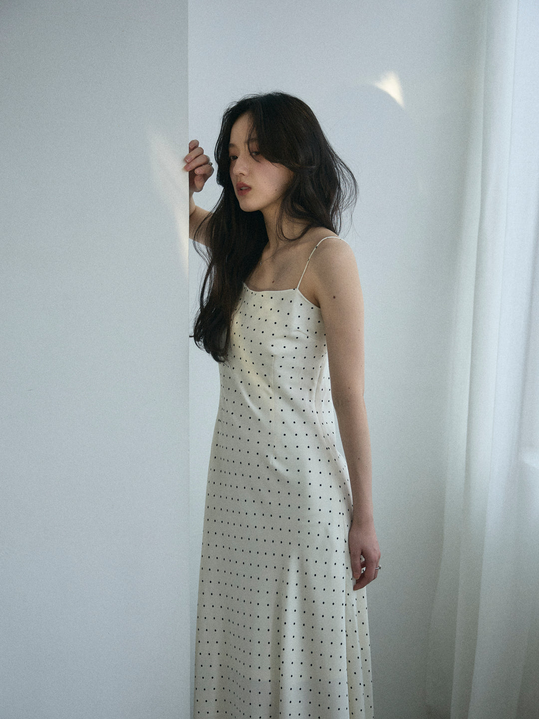 【Essential】Back open satin camisole dress