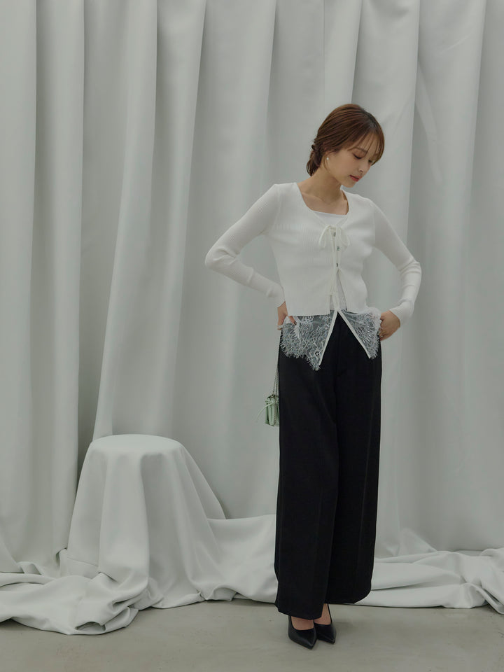 【SET】レースレイヤードデザインVネックトップス+【Essential】センタープレスサテンパンツ(2set)